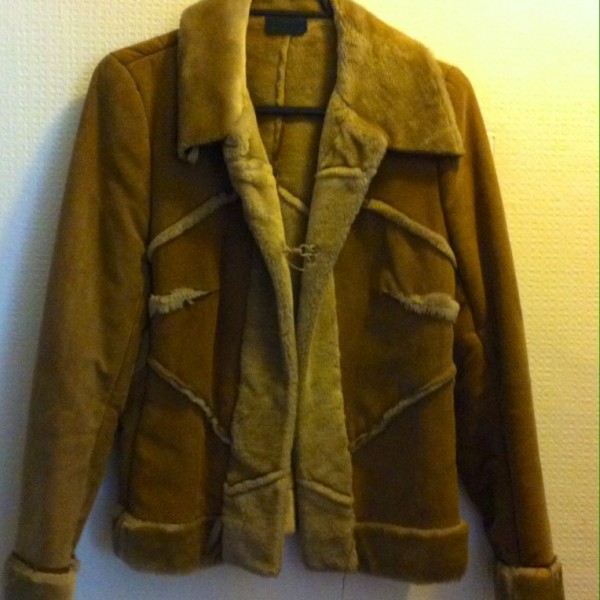 Abrigo Tatienne | Renueva Tu Closet