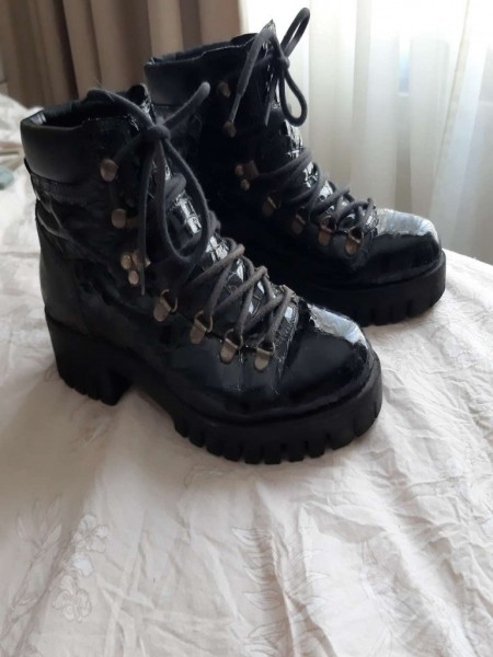 Botas Pollini | Renueva Tu Closet