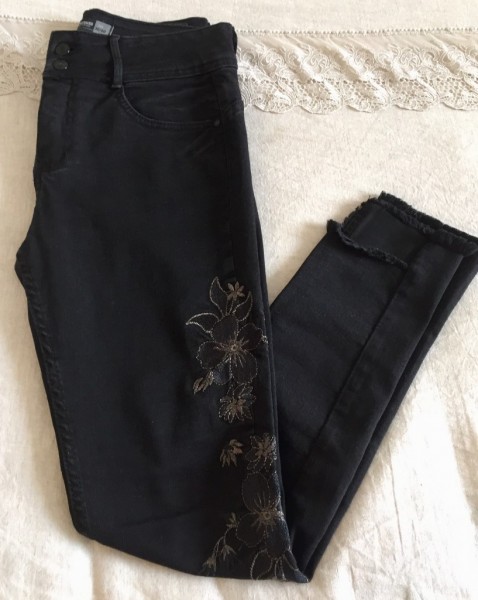 Jeans Efesis Negro - Calce Skinny - Compra Ahora | Dafiti Chile