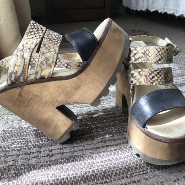 Sandalia Pia blanco Exótica – Charlott Boutique