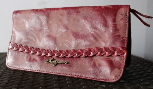 chevignon billeteras