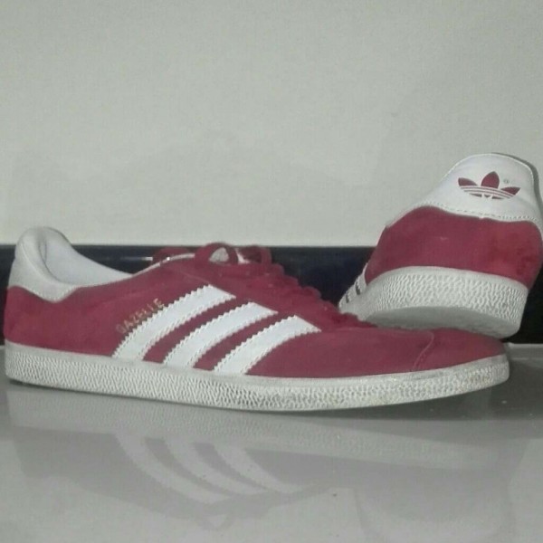 adidas gazelle vinotinto