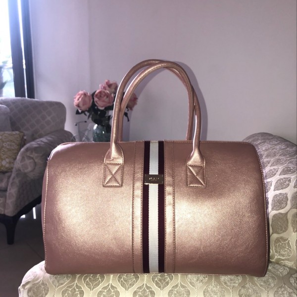 Cartera Studio F | Renueva Tu Closet
