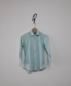 blusa blanca con moño
