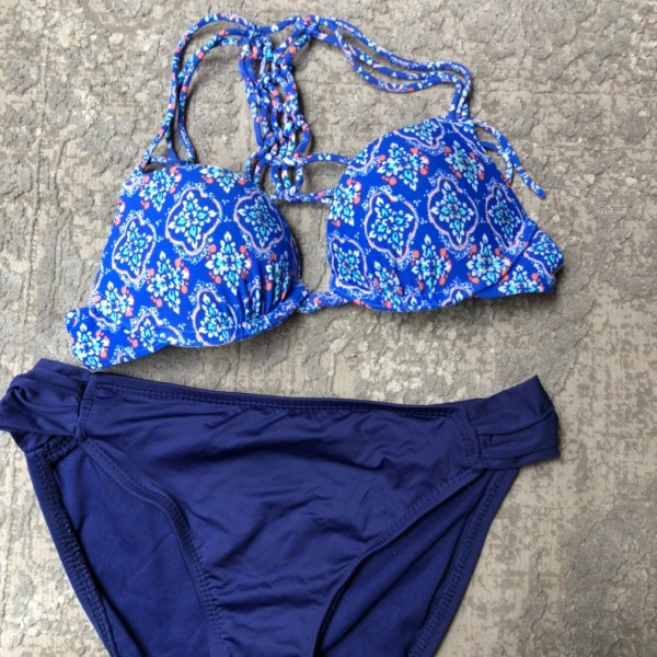Traje de Baño Hollister | Renueva Tu Closet