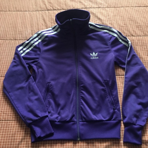 buzo adidas morado