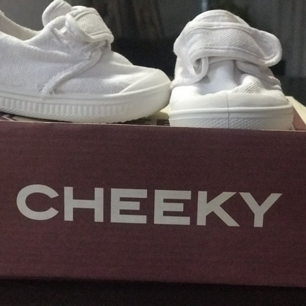 zapatillas blancas cheeky