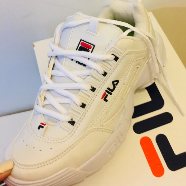 zapatillas fila puestas