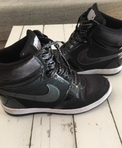 nike con taco interno